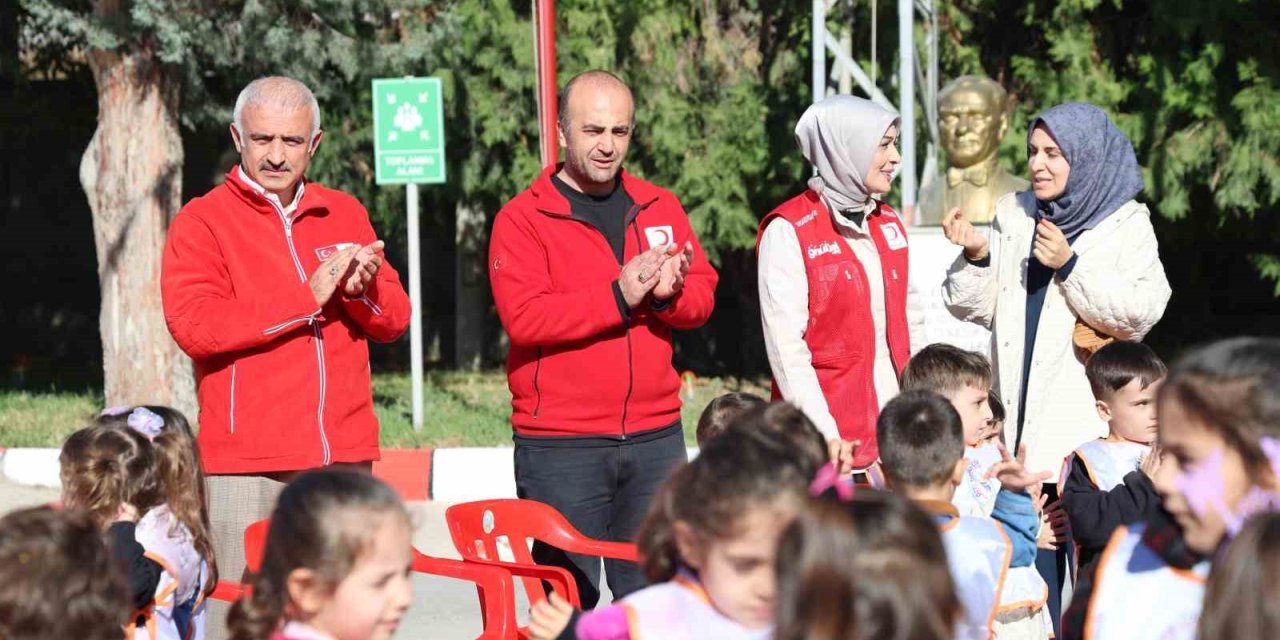 Elazığ’da Kızılay haftası coşkusu: 100’ün üzerinde okul ziyaret edilecek