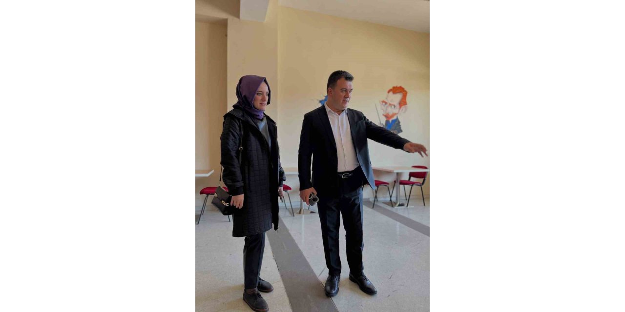 Kaymakam Dertlioğlu’ndan gençlik merkezine ziyaret