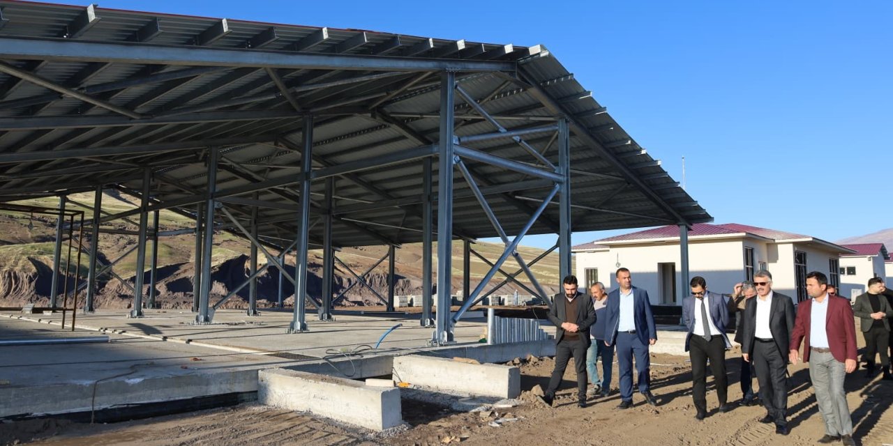 Güroymak’ta "Hayvan Pazarı ve Mezbahanesi" projesi devam ediyor