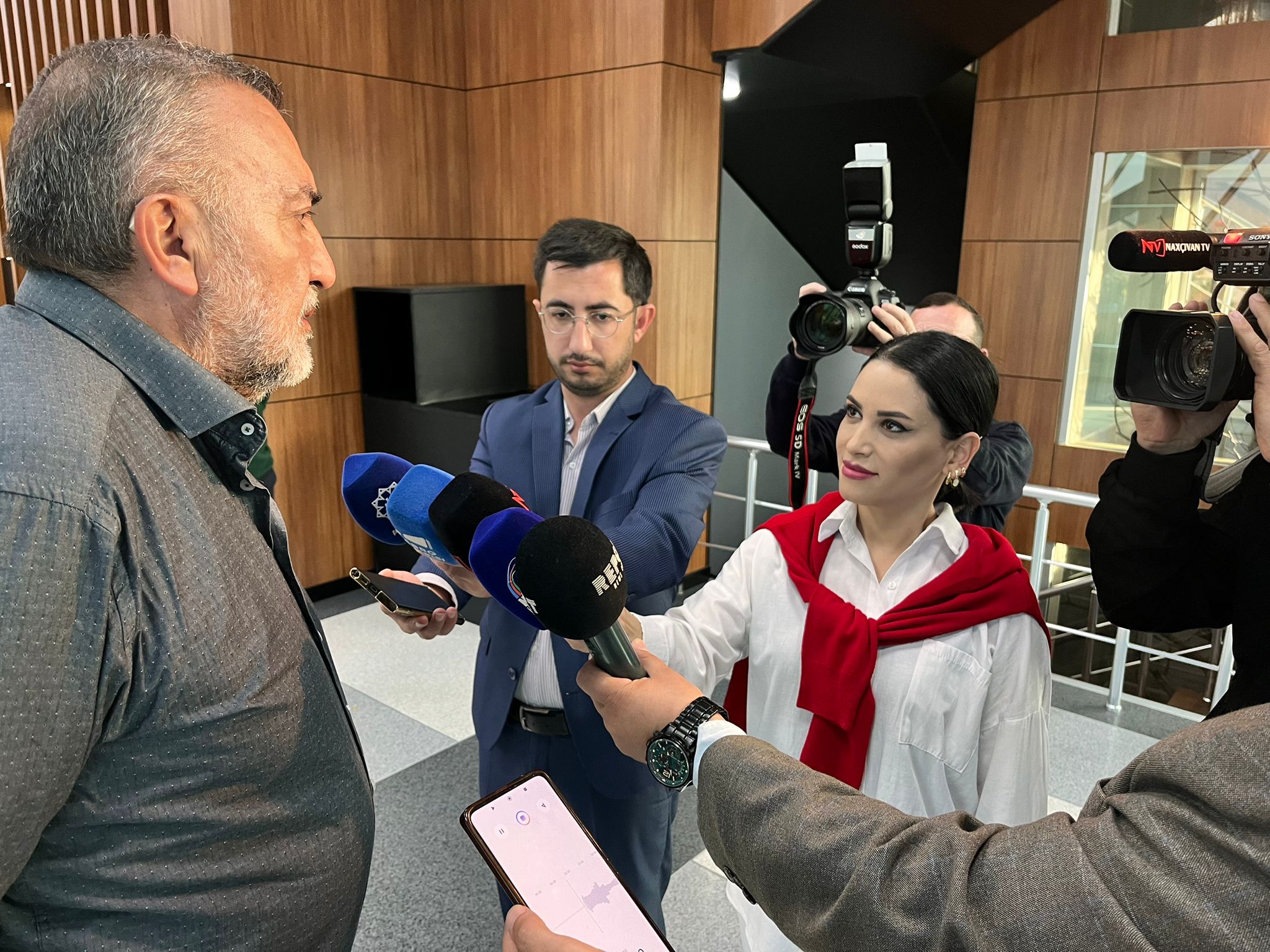 Karslı gazeteci Alican Alibeyoğlu Nahçıvan TV'ye konuştu