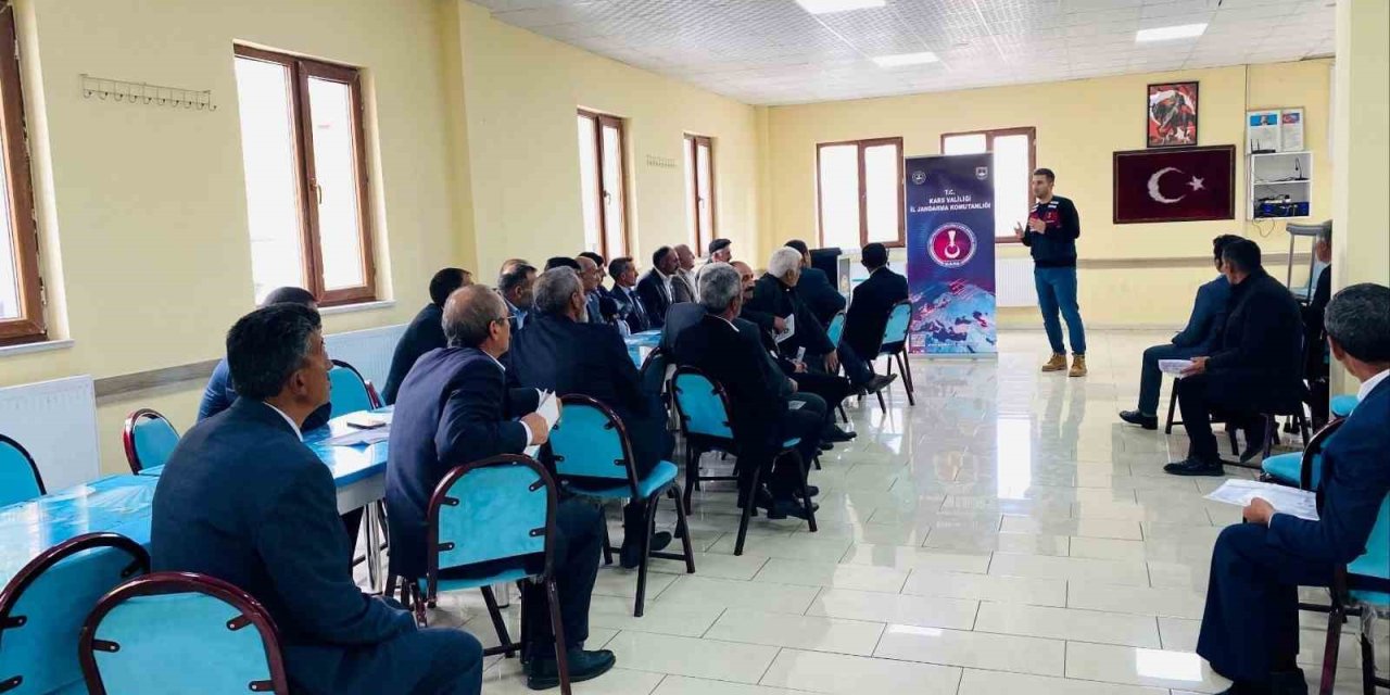 Kars’ta jandarmadan siber farkındalık eğitimi