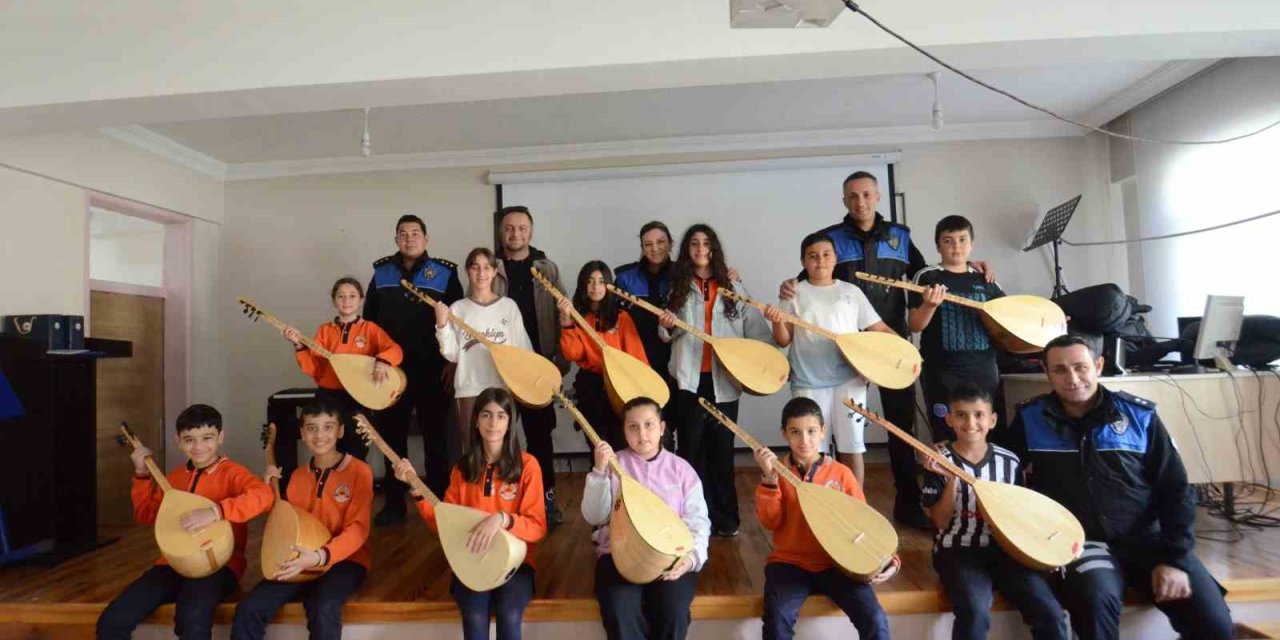 Tunceli Emniyeti’nden öğrencilere hem eğitim hem eğlence
