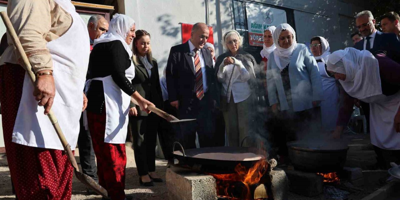 Ağın’da yöresel leblebi yapımı etkinliği
