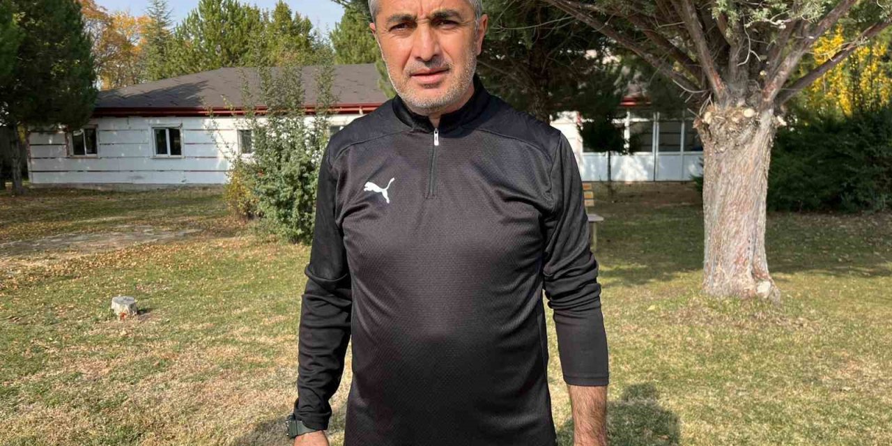 Elazığspor Teknik Direktörü Sarıgül: "Devre arasına kadar en iyi sonuçları almak istiyoruz"