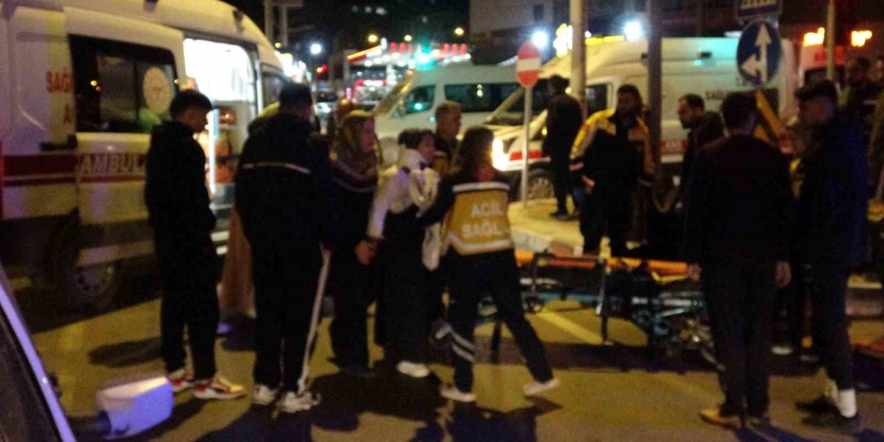 Kazaya karışan sürücü aracı bırakıp kaçtı: 3 yaralı