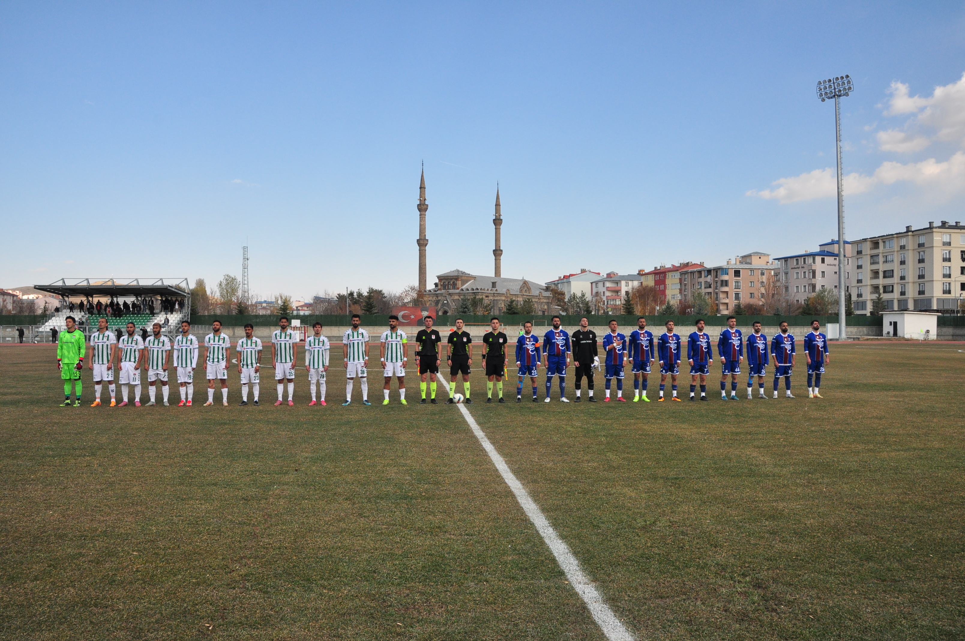 Kars 36 Spor, evinde Serhat Ardahanspor’a 2-1 yenildi