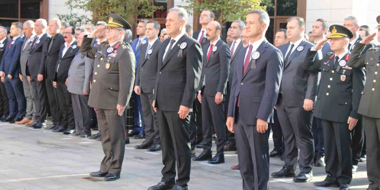 Bingöl’de 10 Kasım’da Atatürk saygıyla anıldı