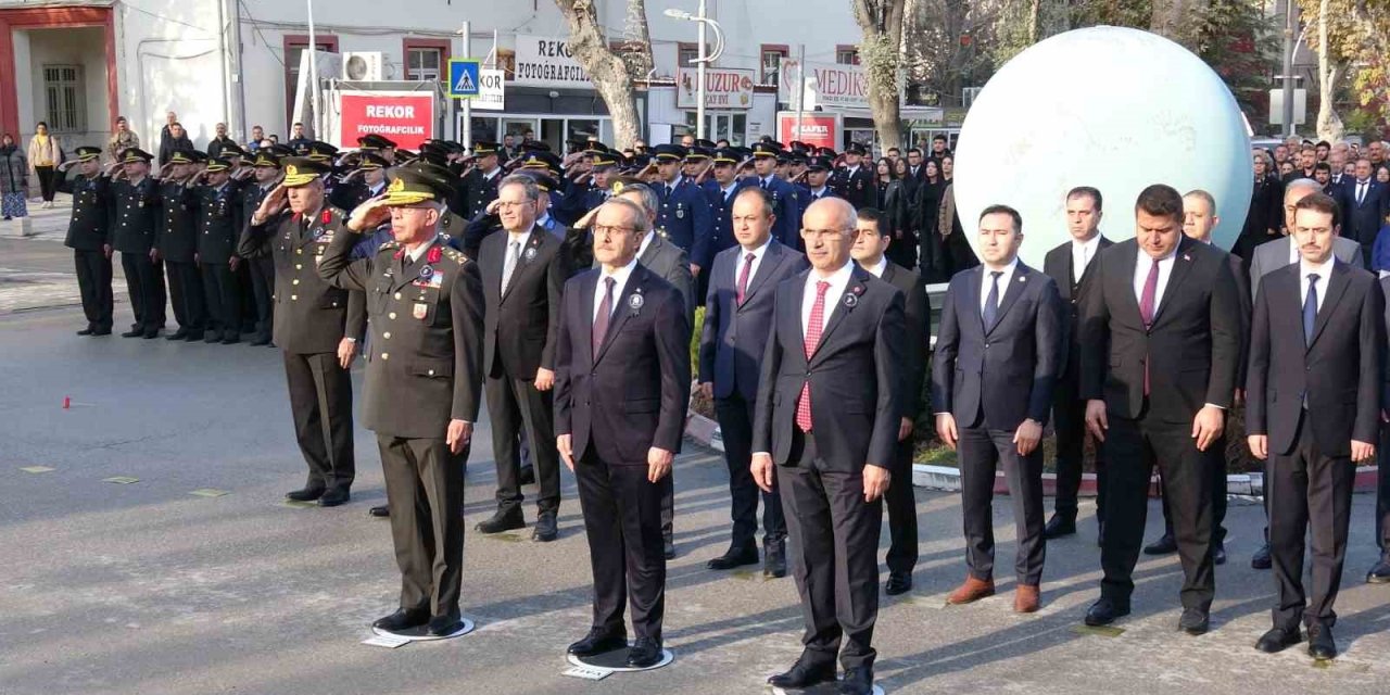 Malatya’da 10 Kasım Atatürk’ü anma töreni düzenlendi