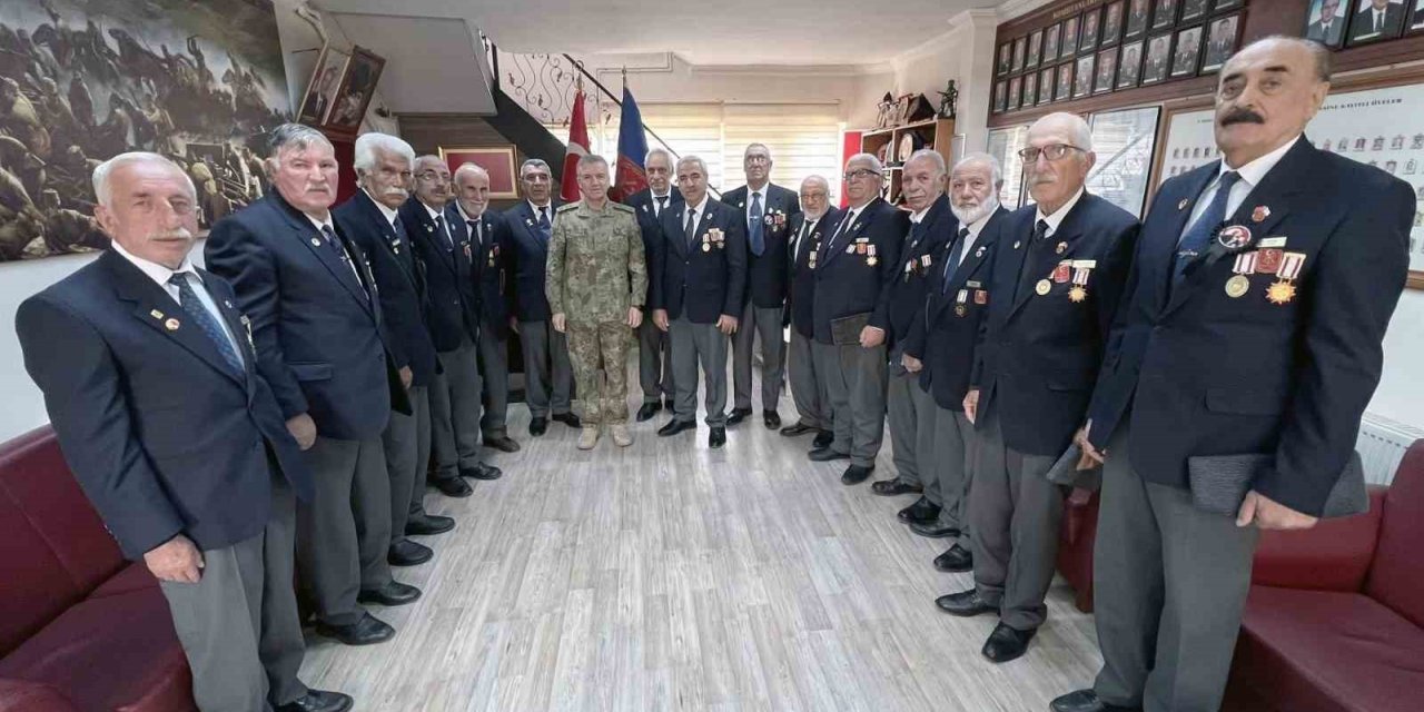 3. Ordu Komutanı Korgeneral Altuğ’dan Muharip Gaziler Derneği’ne ziyaret