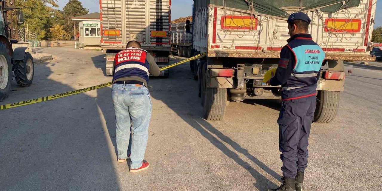 Pancar sırasında silahlı ve bıçaklı kavga: 3 yaralı