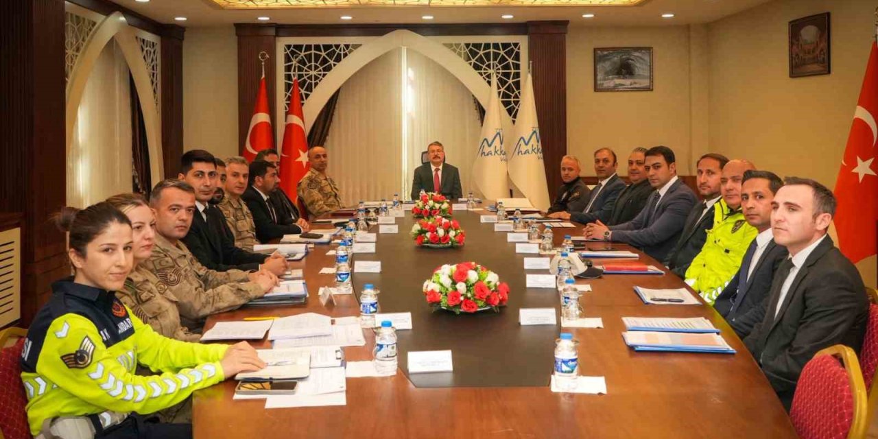 Hakkari’de asayiş toplantısı düzenlendi