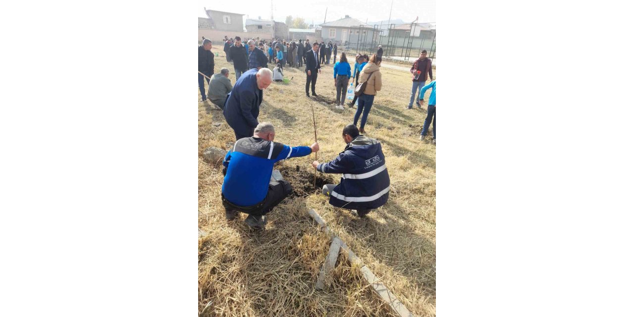 Aras EDAŞ, Milli Ağaçlandırma Günü’nde geleceğe nefes oldu