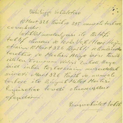 Erzurum Valisine İstiklal Madalyası