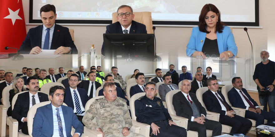 Kars’ta Kış Tedbirleri Koordinasyon Toplantısı yapıldı