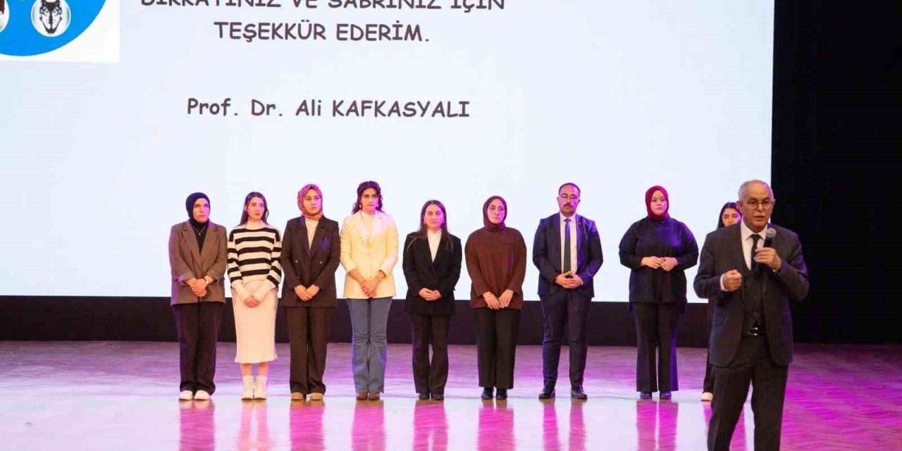 EBYÜ’de Ahıska Türkleri sürgünü konferansla hatırlandı