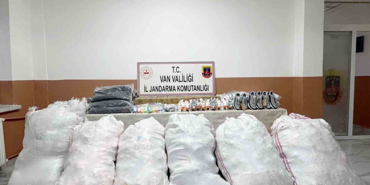 Başkale’de 4 milyon 163 bin TL değerinde kaçak malzeme ele geçirildi