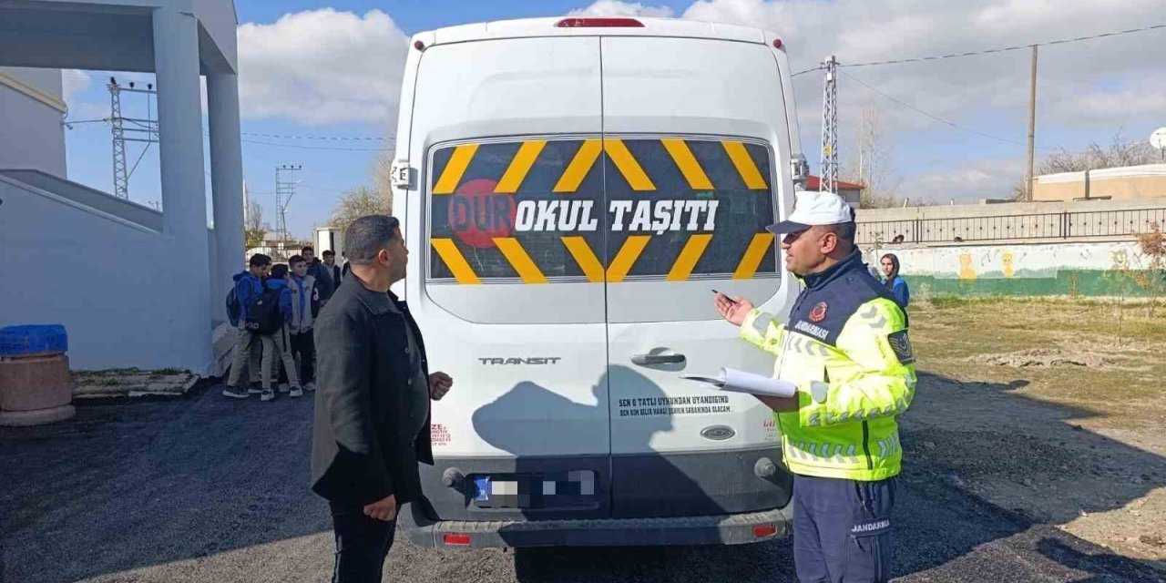 Van’da okul servisleri denetlendi