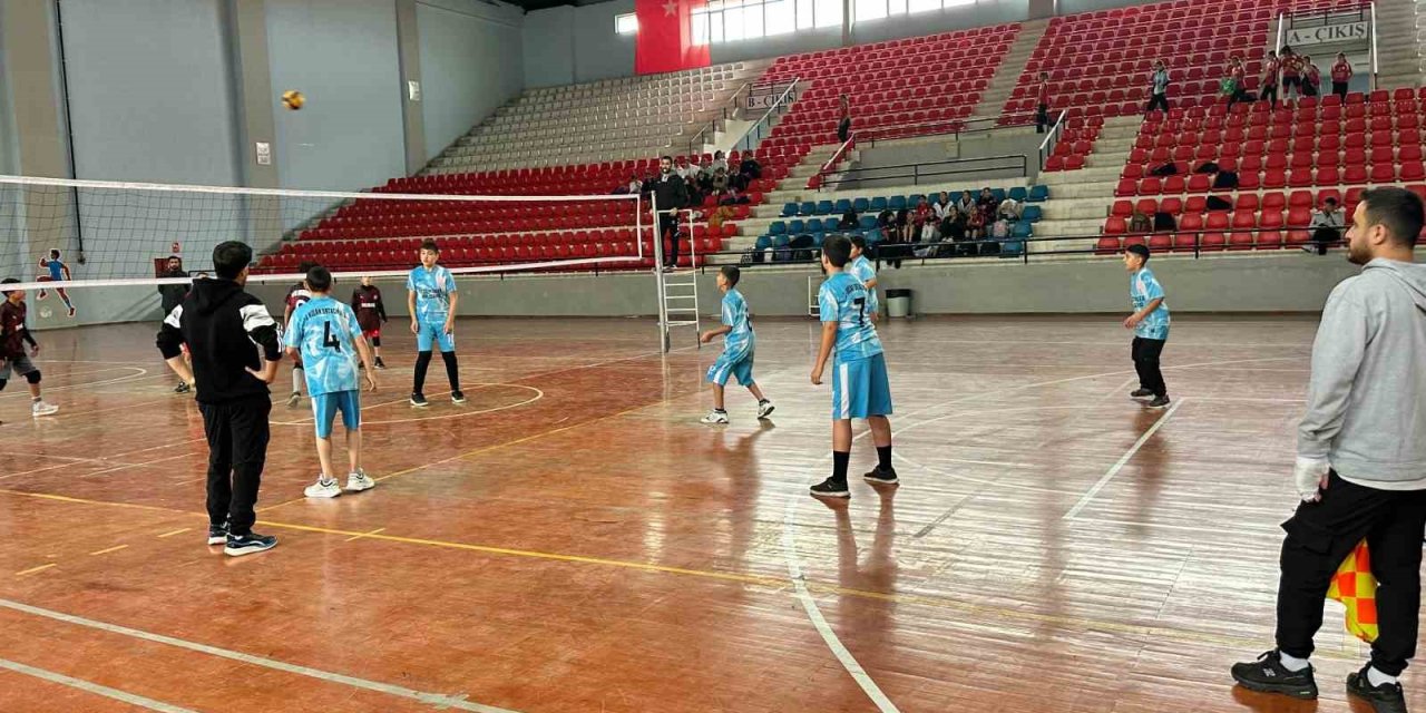 Patnos’ta "Okul Sporları" müsabakaları başladı