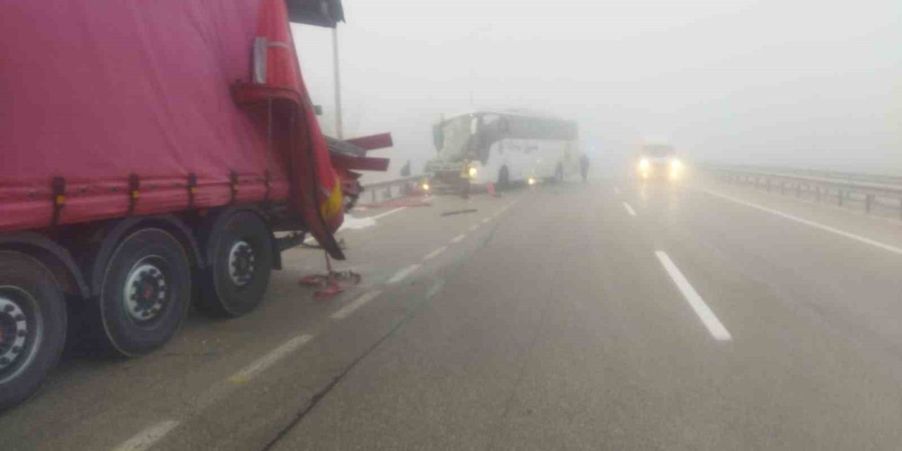 Erzurum’da yoğun sis kazaya sebep oldu
