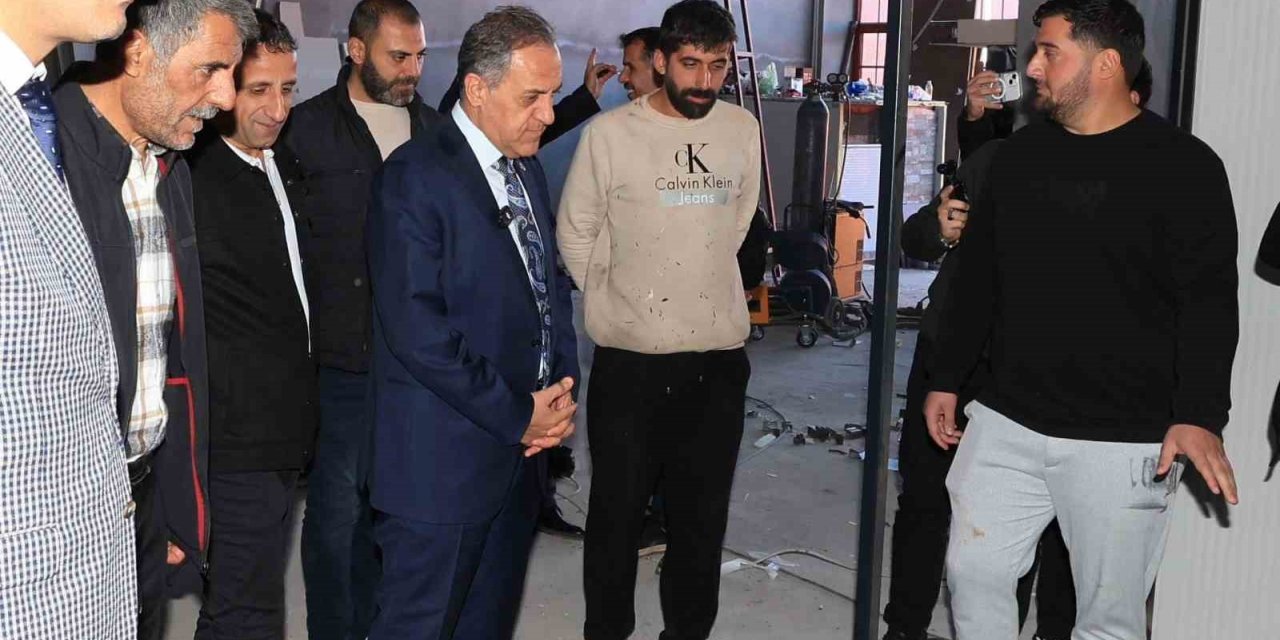 Vali Usta, asfalt çalışmalarını inceledi