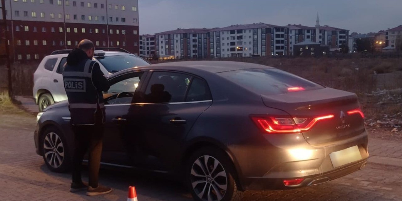 Kars’ta öğrenci yurtları polise emanet