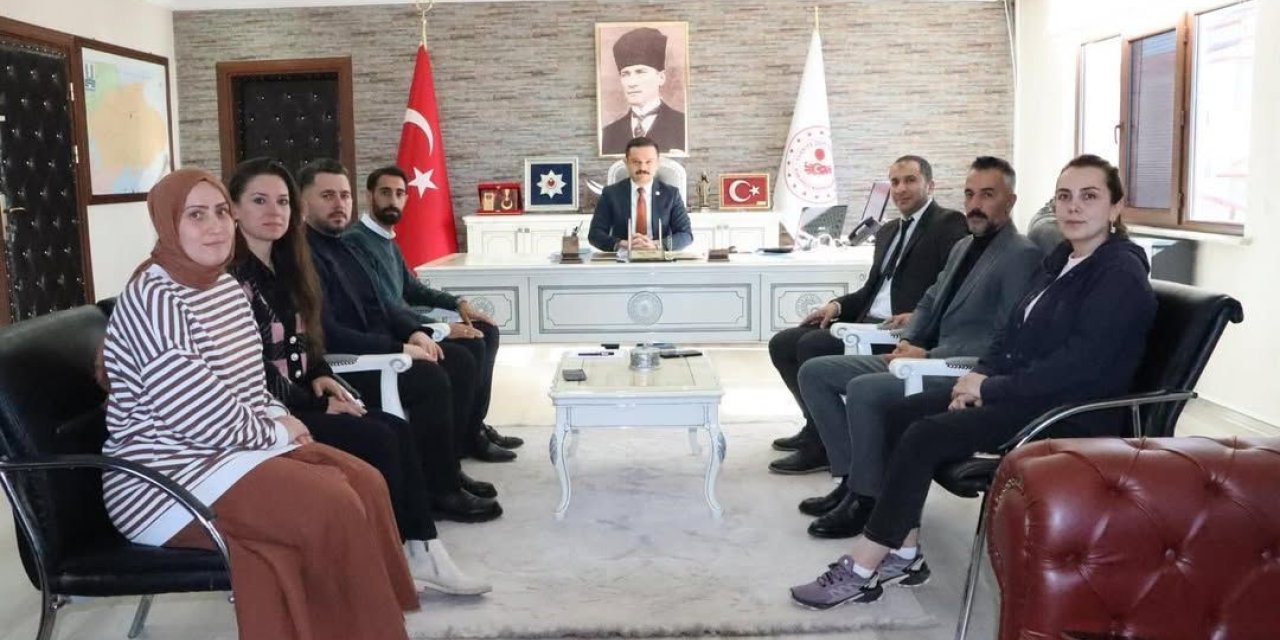 Karayazı Kaymakamlığı’nda proje değerlendirme toplantısı yapıldı