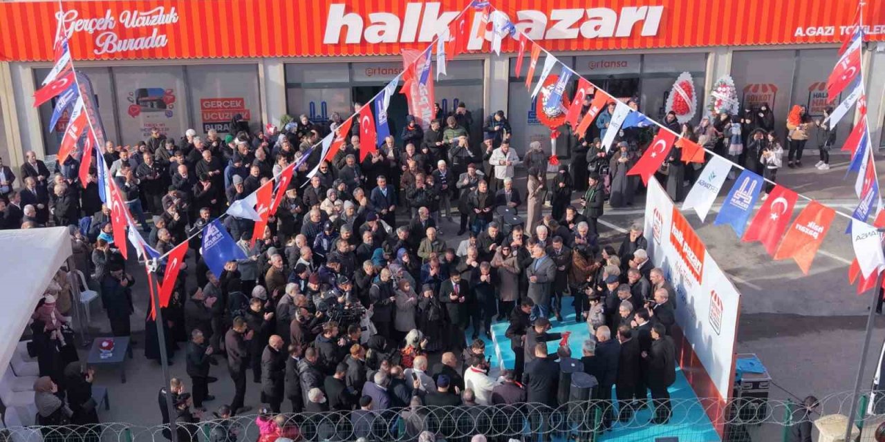 Erzurum Büyükşehir Belediyesi Halk Pazarı’nın dokuzuncu şubesini açtı
