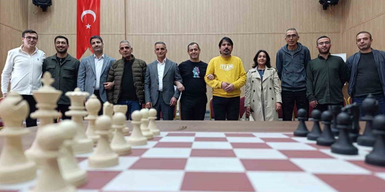 Bingöl’de düzenlenen satranç turnuvası sona erdi