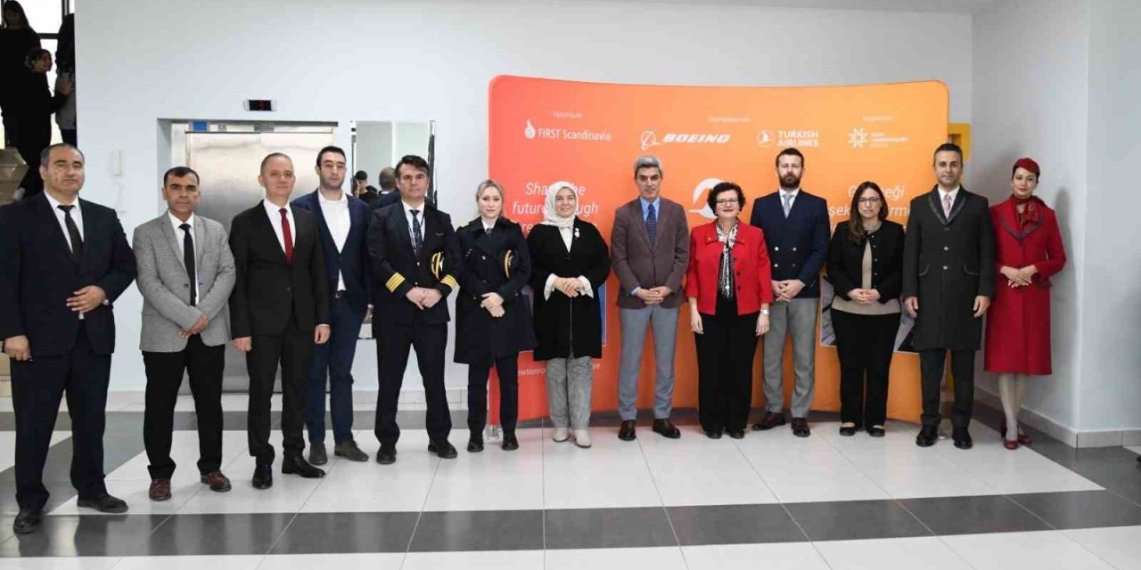 NEWTON Gezici Bilim Atölyesi Malatya’da öğrencilerle buluştu