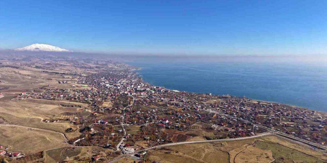 Sakin şehir Ahlat, havadan böyle görüntülendi