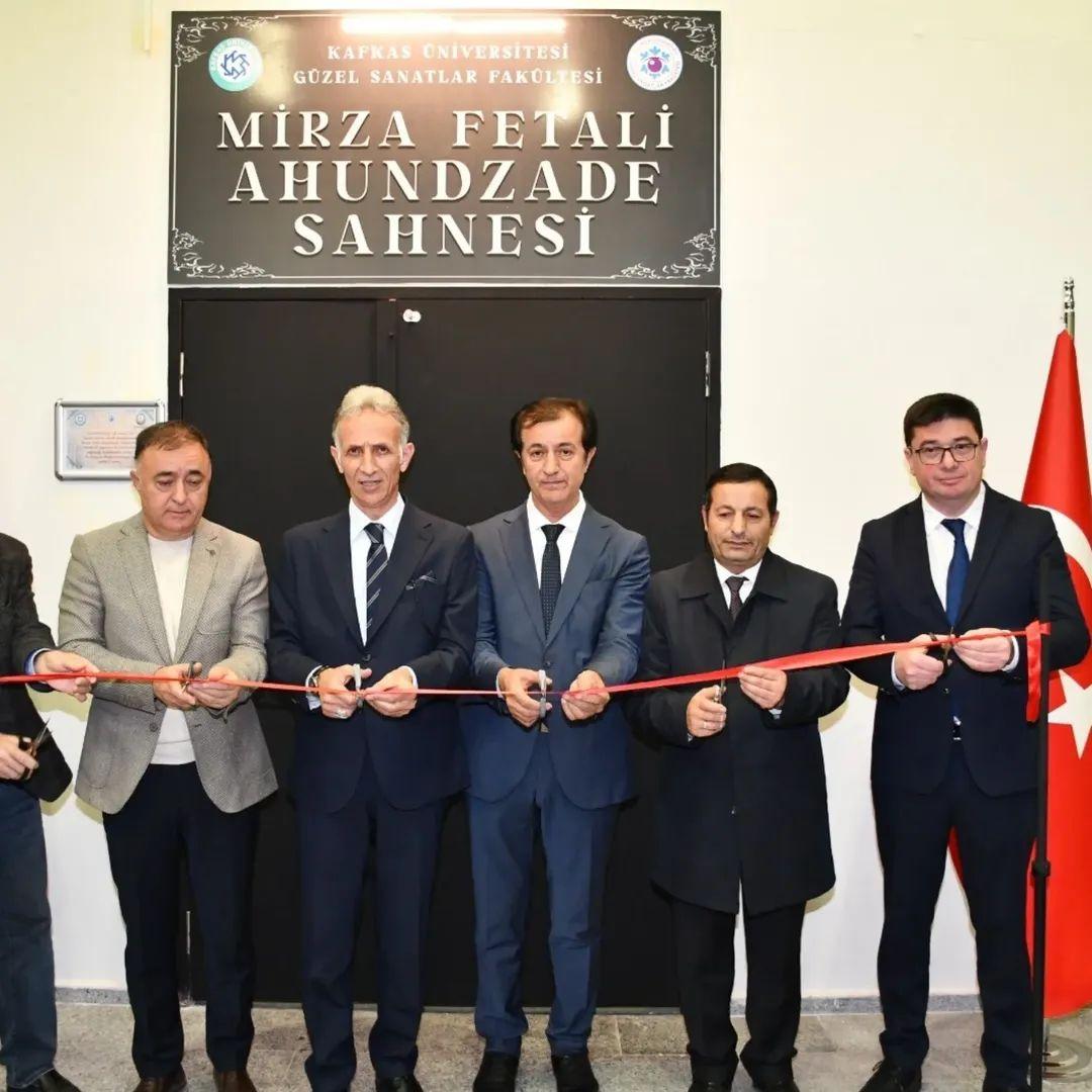 KAÜ'de ilk tiyatro yazarı "Mirza Fetali Ahunzade Sahnesi"ni açtı