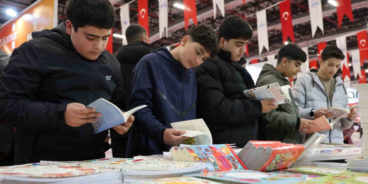 Elazığ’da "6. Kitap Fuarı" kapılarını açtı