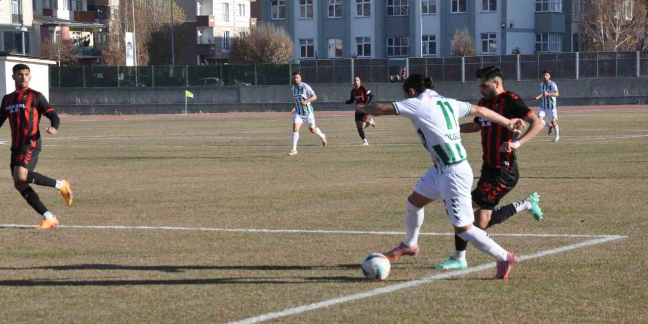 Kars 36 Spor: 1 Hakkari Zap Spor:  1