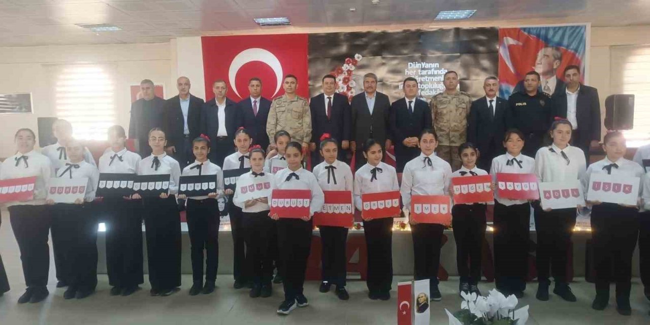 Patnos’ta 24 Kasım öğretmenler günü etkinliklerle kutlandı