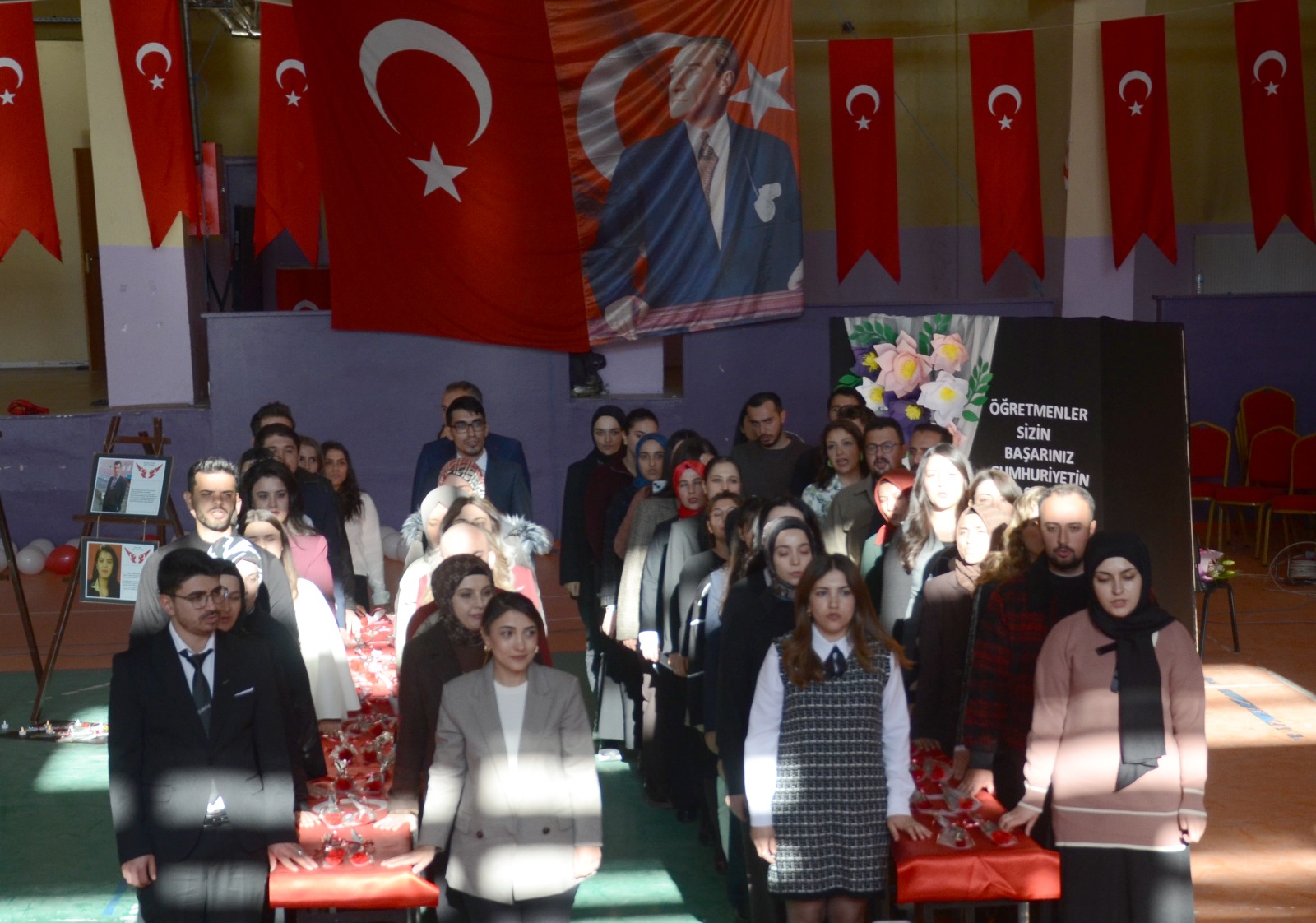 Kars’ın Sarıkamış ilçesinde Öğretmenler Günü kutlandı