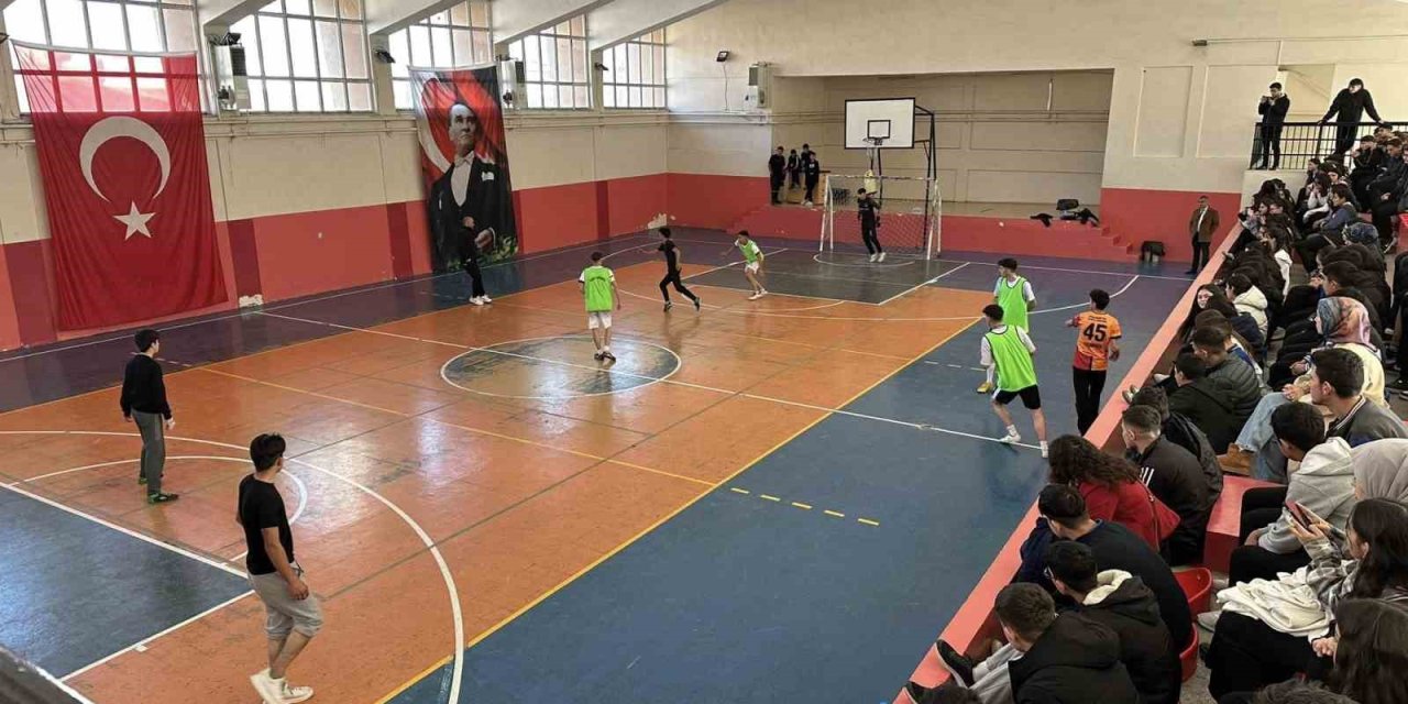 Susuz’da okular arası futbol turnuvası sürüyor
