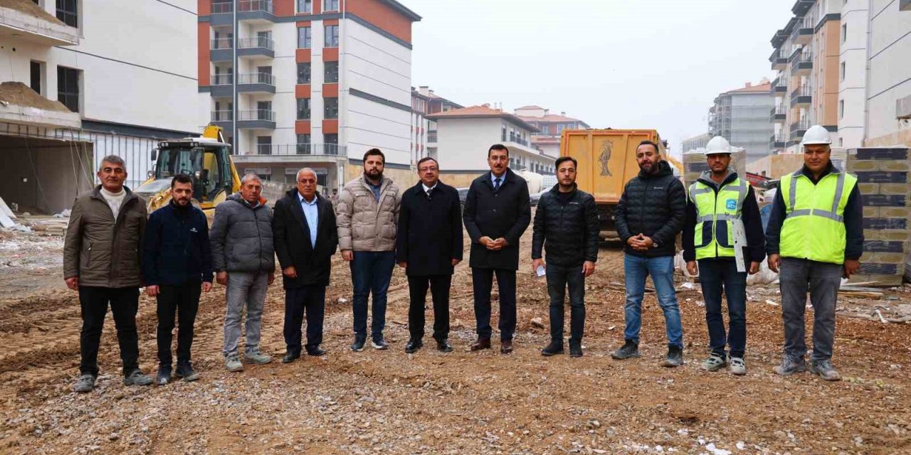 Milletvekili Tüfenkci: "Bugün gelinen noktada geniş caddeleri, modern dükkanları ve hızla yükselen konutları görmek bizleri memnun ediyor"