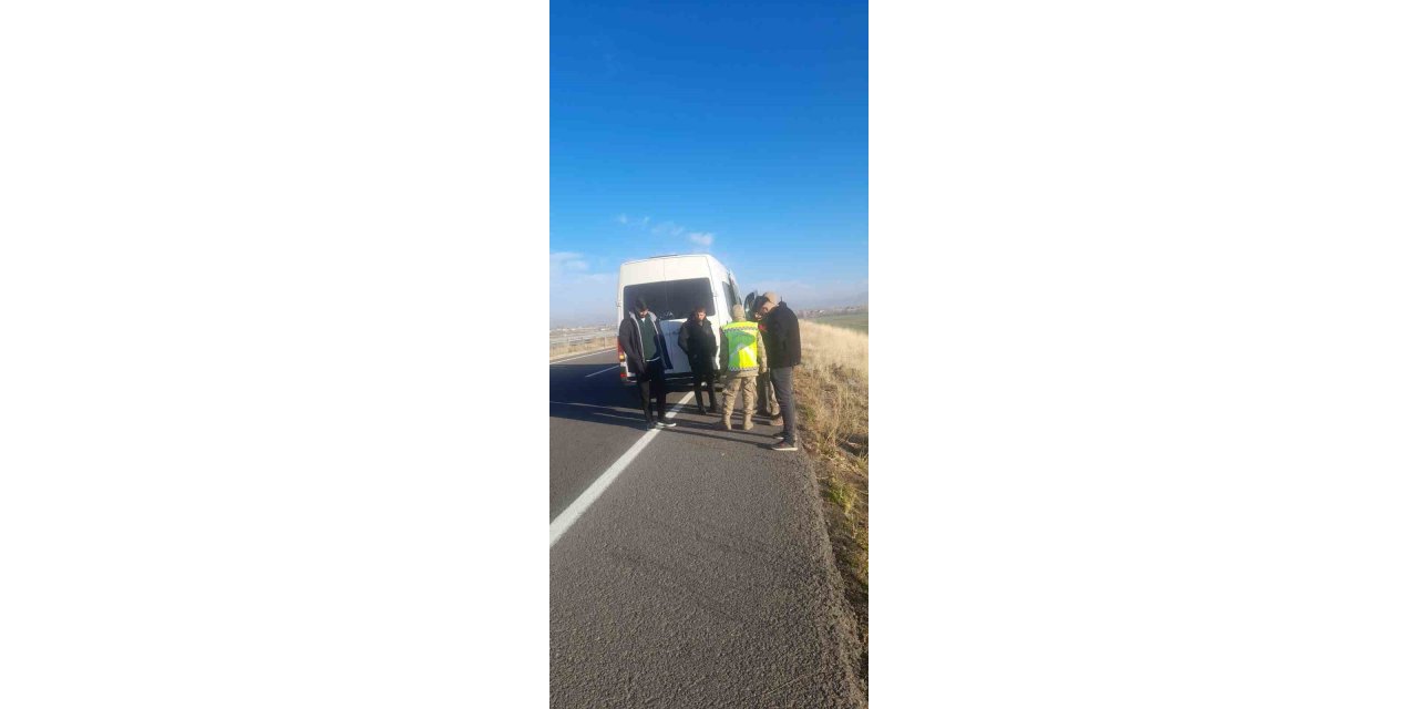 Tutak’ta trafik kazası; biri ağır üç yaralı