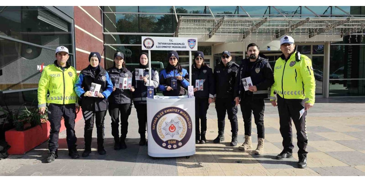 Tatvan Emniyet Müdürlüğünden bilgilendirme standı