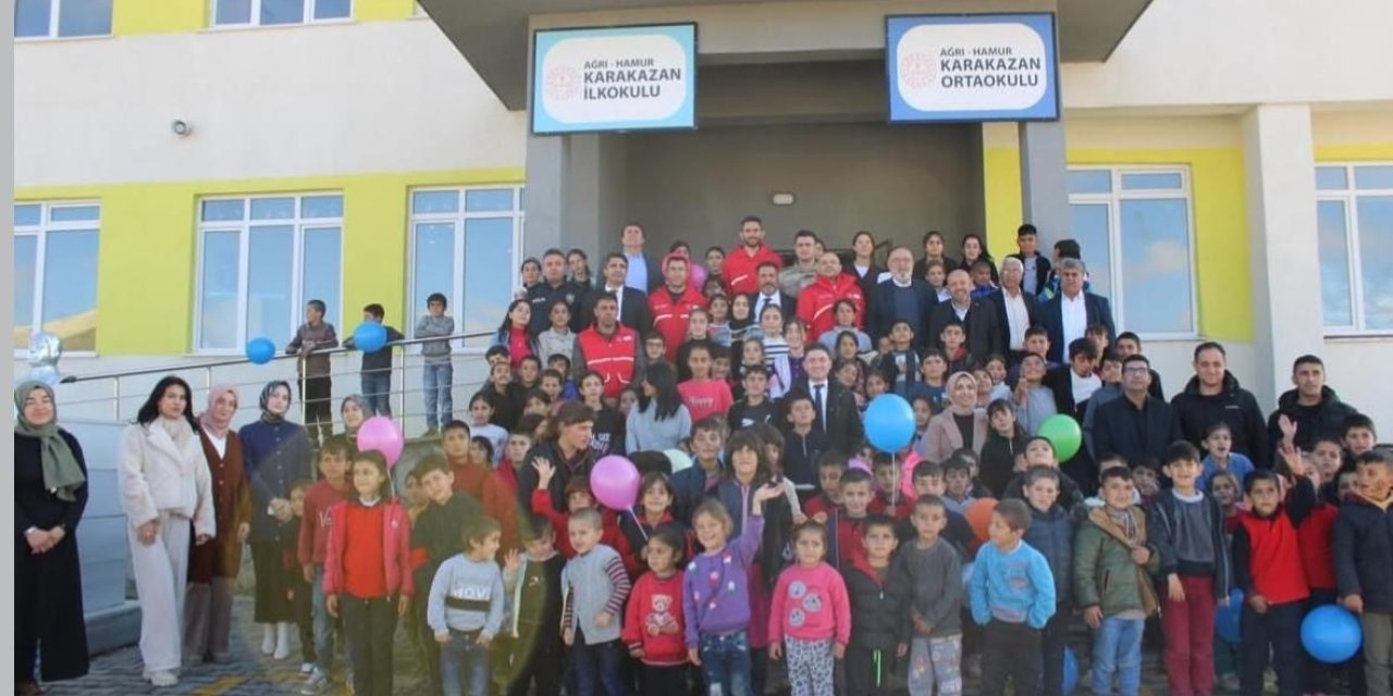 Hamur’da "Mutlu et, mutlu ol" projesi öğrencileri sevindirdi