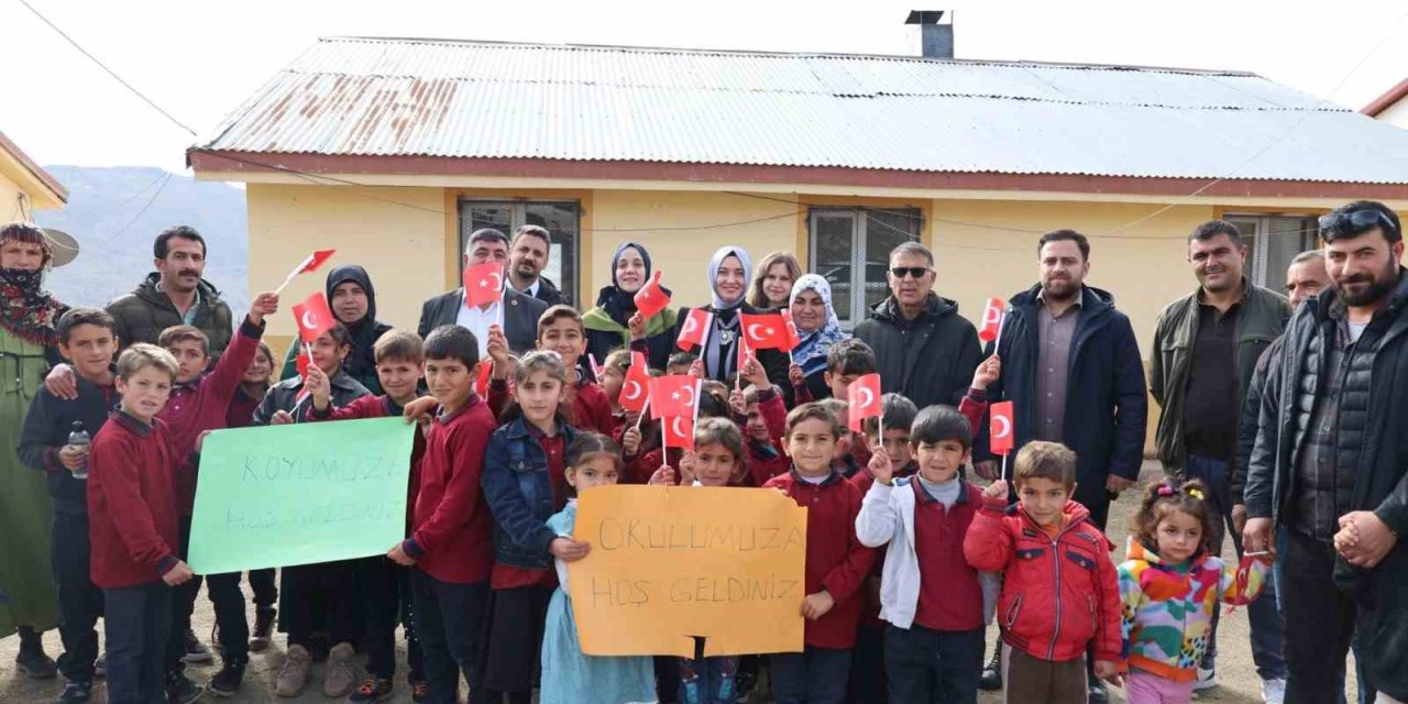Ağrı’da "Okulum Beni Bekler Projesi" ile 9 yaşındaki öğrenci yeniden okula döndü
