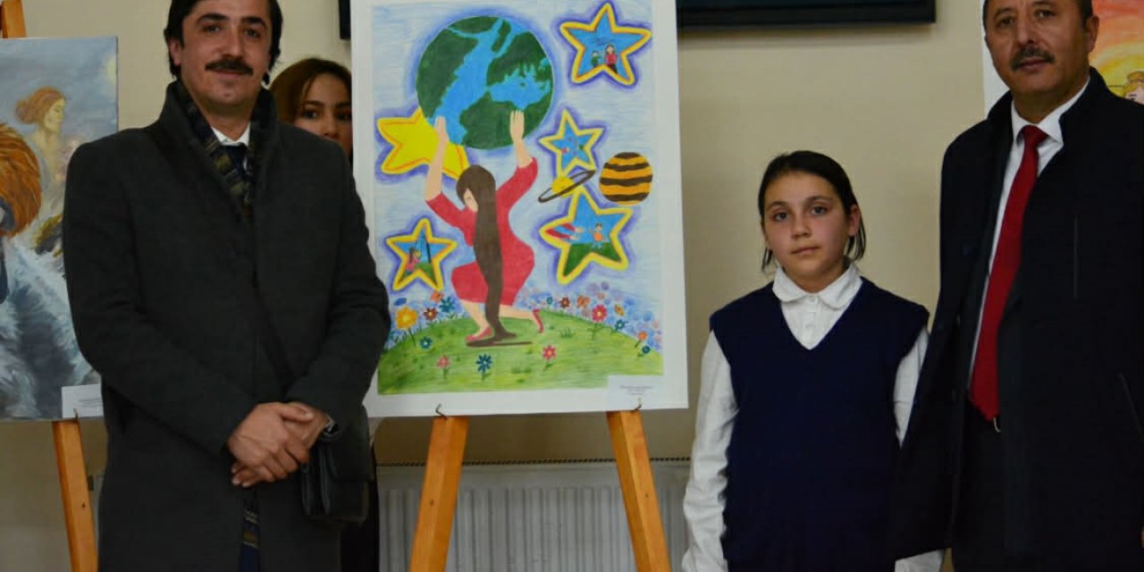 Çıldırlı öğrenci ’Ailede Kadın’ temalı yarışmada birinci oldu