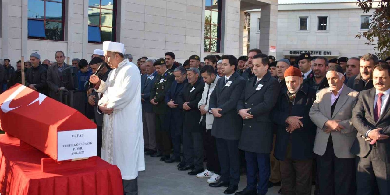 Hayatını kaybeden Piyade Er Gönlüaçık, son yolculuğuna uğurlandı