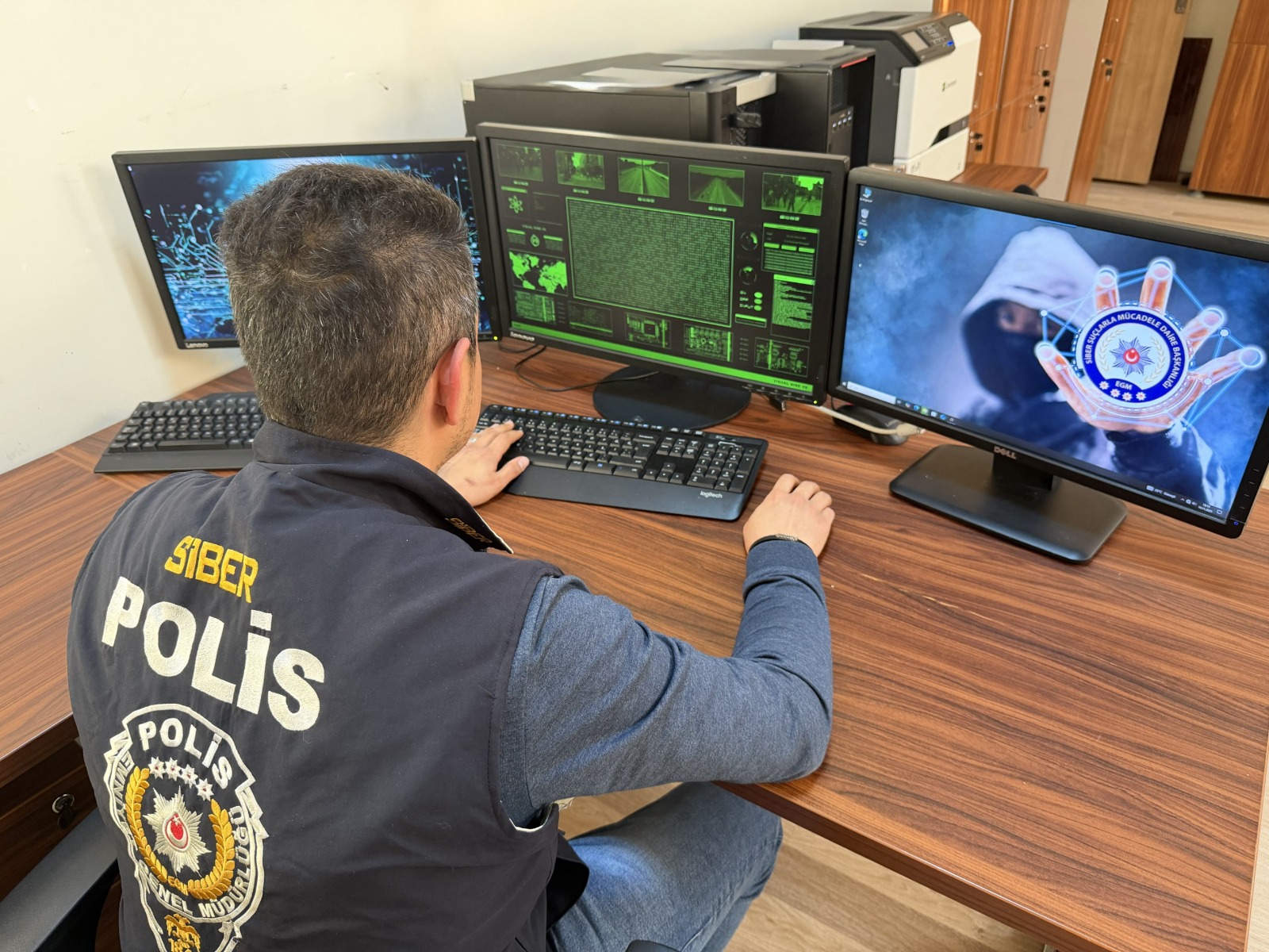 Kars'ta toplum sağlığını tehlikeye atan 57 internet sitesine erişim engeli