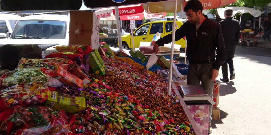 Bayram şekeri Kars'ta görücüye çıktı