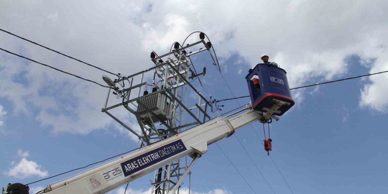 Aras EDAŞ, Patnos’ta enerji altyapısını güçlendirmeyi sürdürüyor