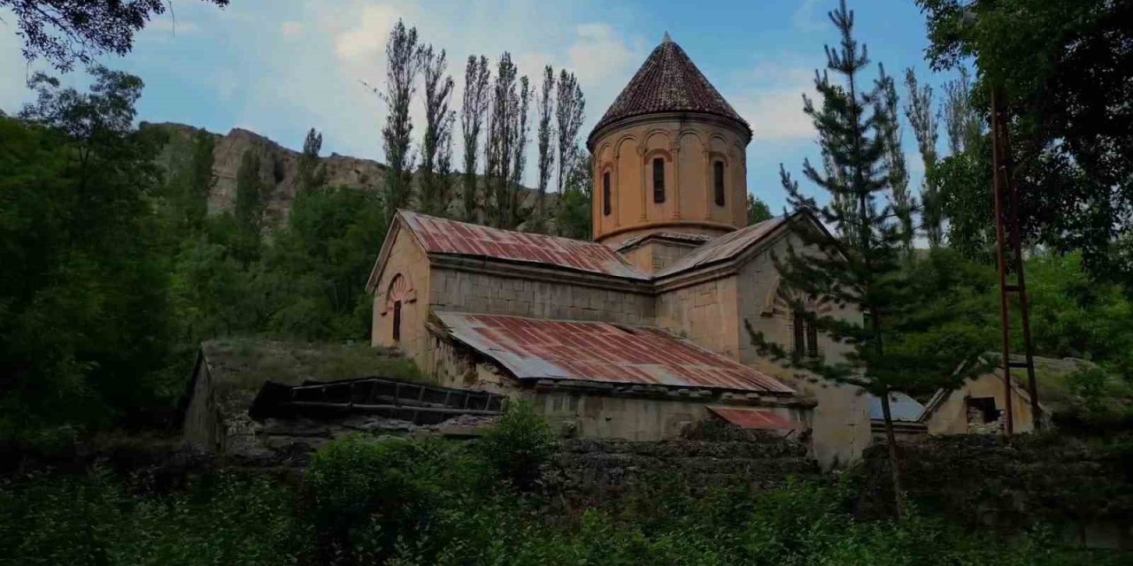 Haho Manastırı (Taş Camii) asırlardır ilk günkü gibi ayakta