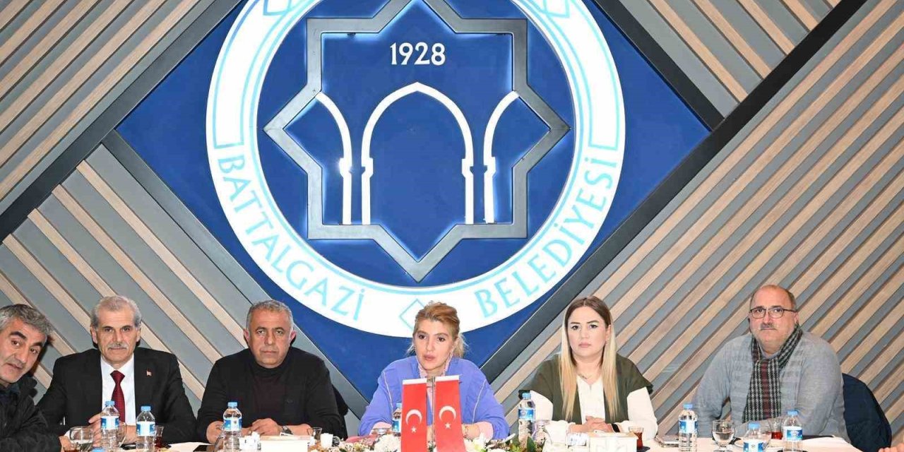 Milletvekili Ölmeztoprak: "Malatya’mız için çözüm ve takip içerisindeyiz"