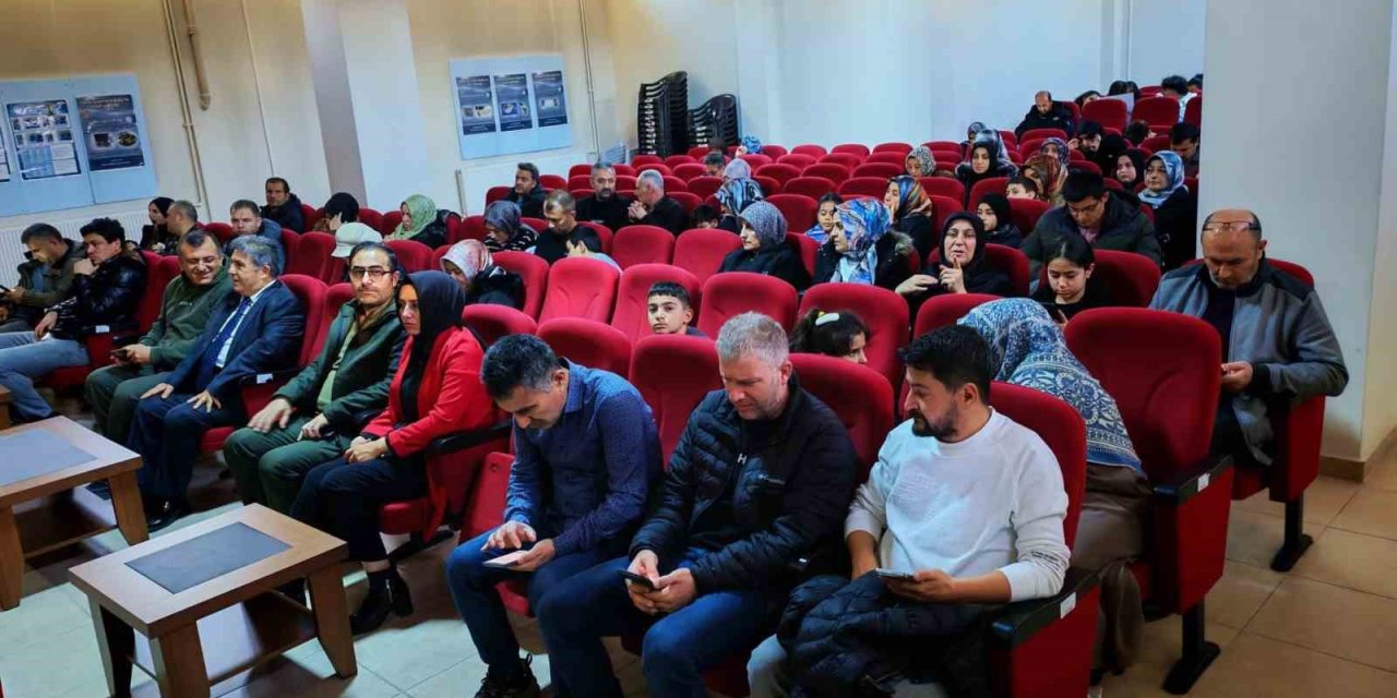 Özel yeteneklilerde kariyer planlaması konferansı