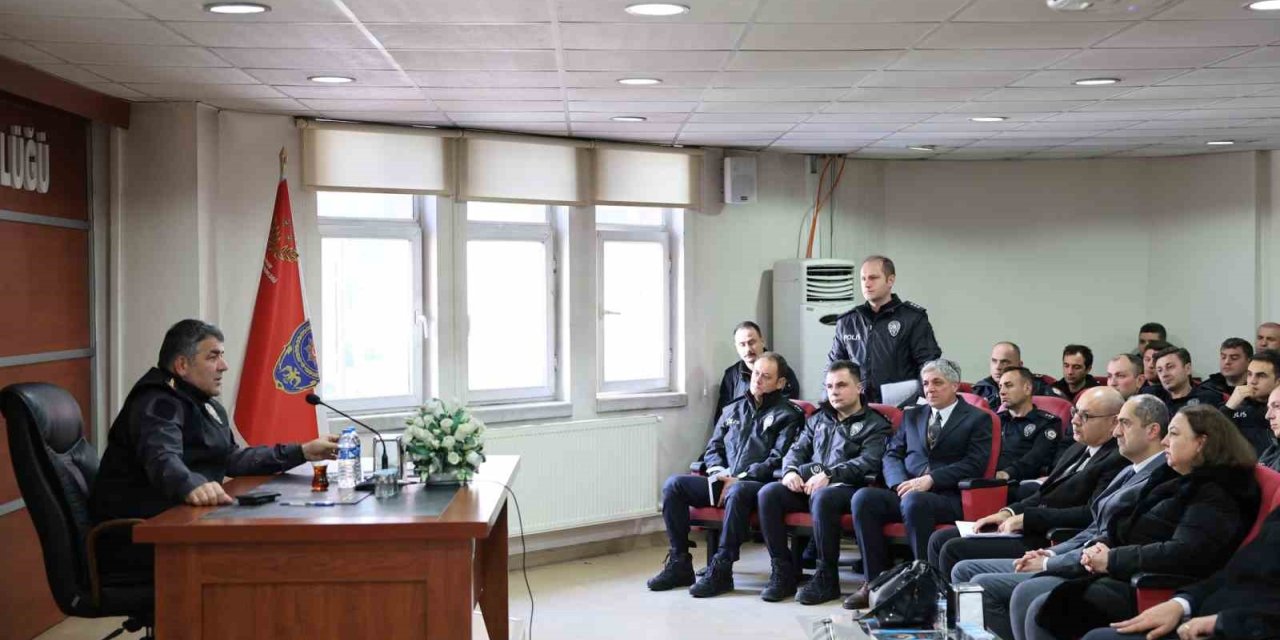 Karaburun birim amirleriyle buluştu